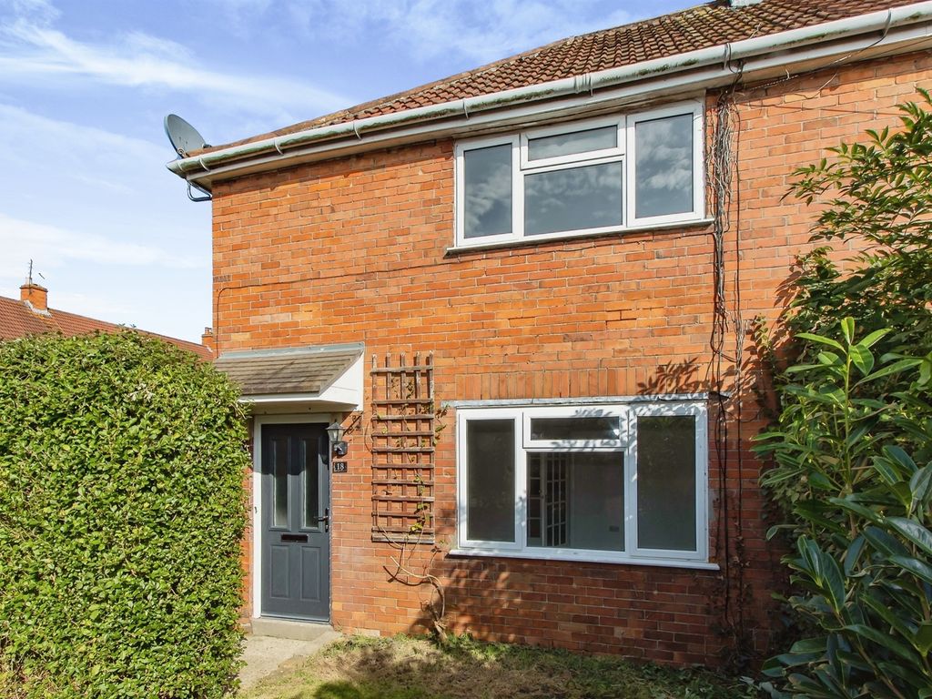 3 bed semidetached house for sale in Hillcrest Road, Yeovil BA21, £210,000 Zoopla