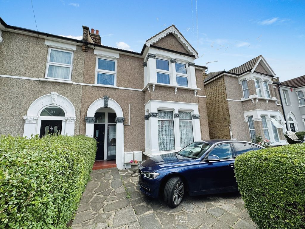 1 bed flat for sale in Airthrie Road, Goodmayes IG3 Zoopla