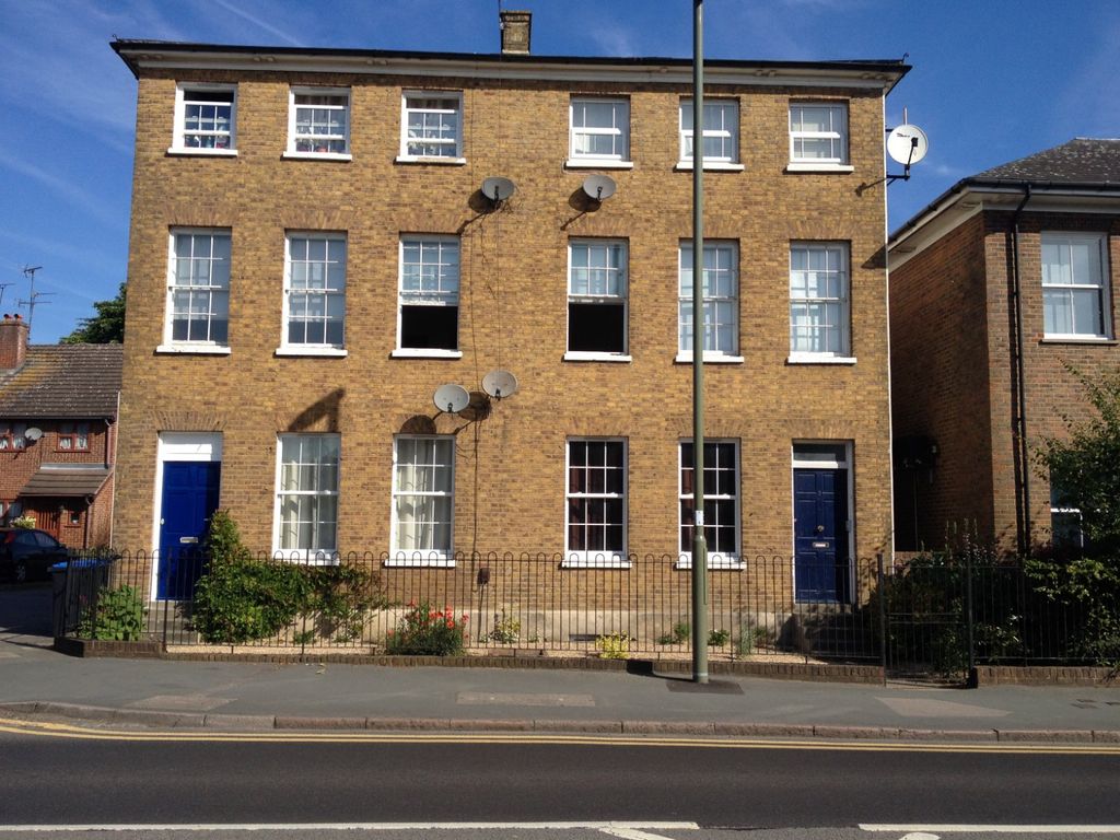 1 bed flat for sale in The Avenue, Egham, Surrey TW20 Zoopla