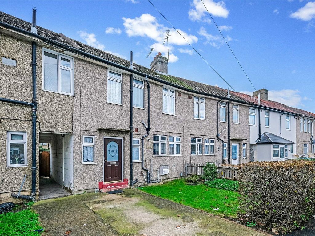 3 bed terraced house for sale in Fieldway, Dagenham RM8 Zoopla