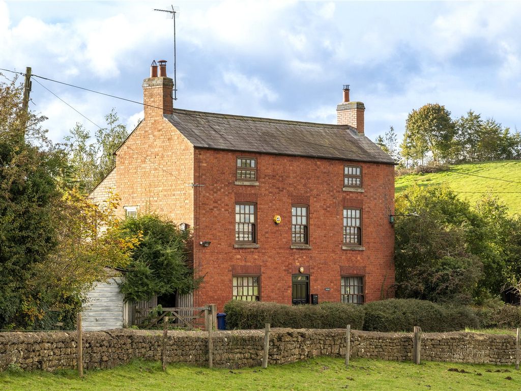 5 bed detached house for sale in Banbury Road, North Newington, Banbury