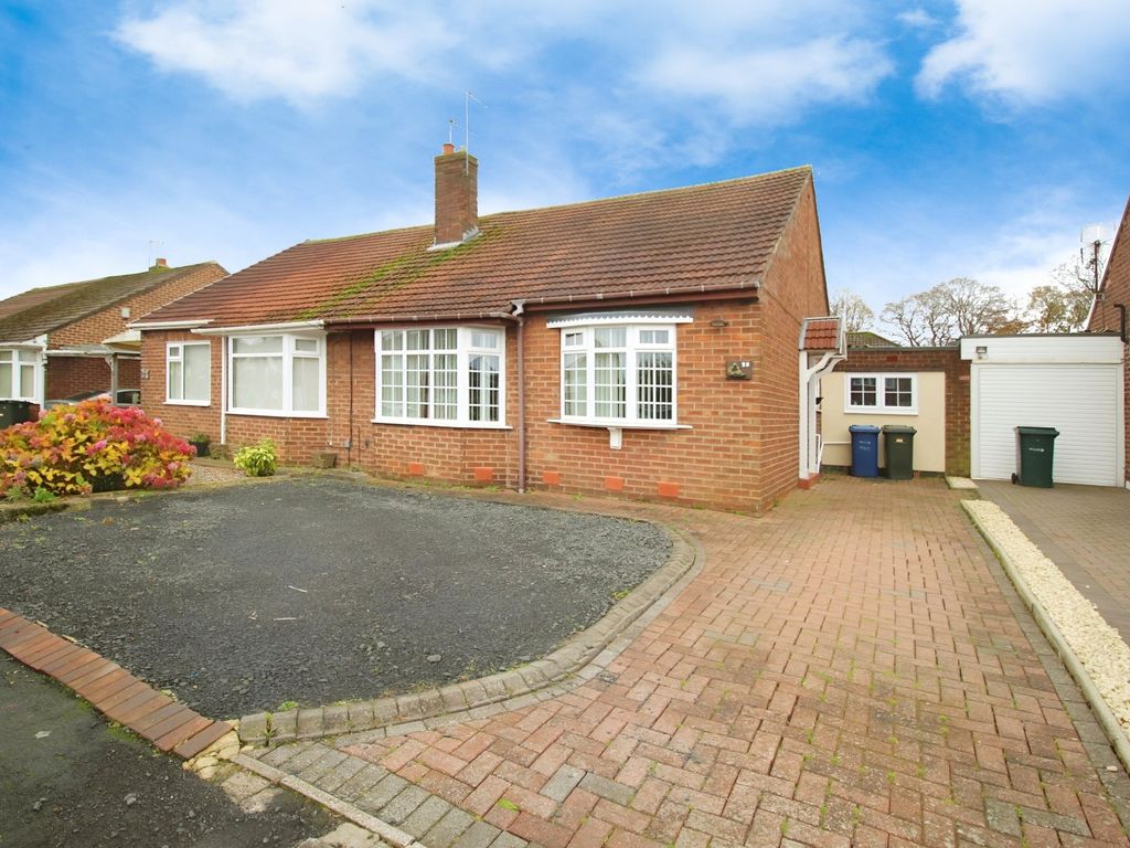 2 bed bungalow for sale in Horwood Avenue, Hillheads Estate, Westerhope