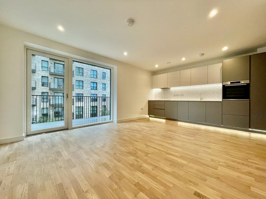 1 bed flat for sale in Watson House, 4 Greenleaf Walk, The Green Quarter, Southall UB1 Zoopla