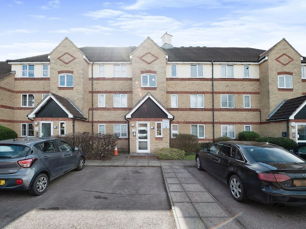 1 bed flat to rent in Hove Close, Grays RM17 Zoopla