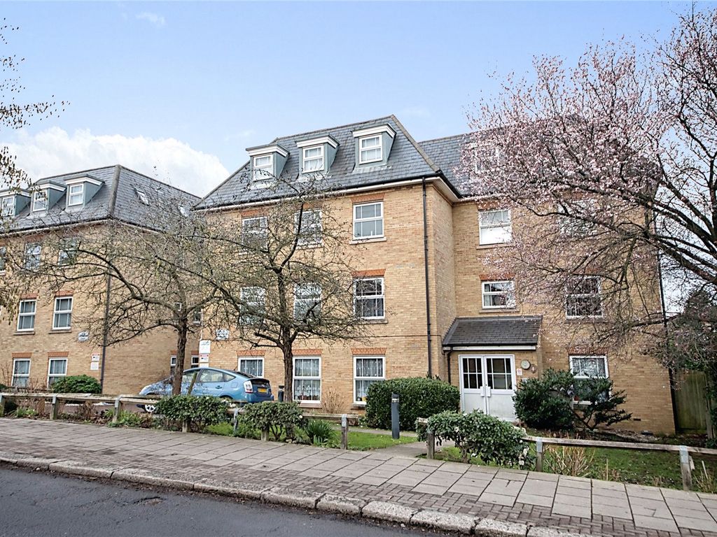 2 bed flat for sale in Station Road, New EN5 Zoopla