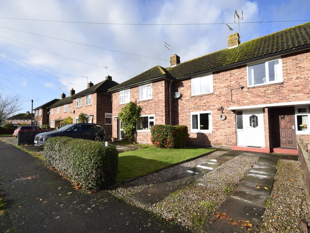 3 bed terraced house for sale in Queensway, Whitchurch SY13, £160,000