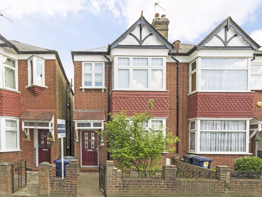 4 bed property to rent in Sydney Road, London W13 Zoopla