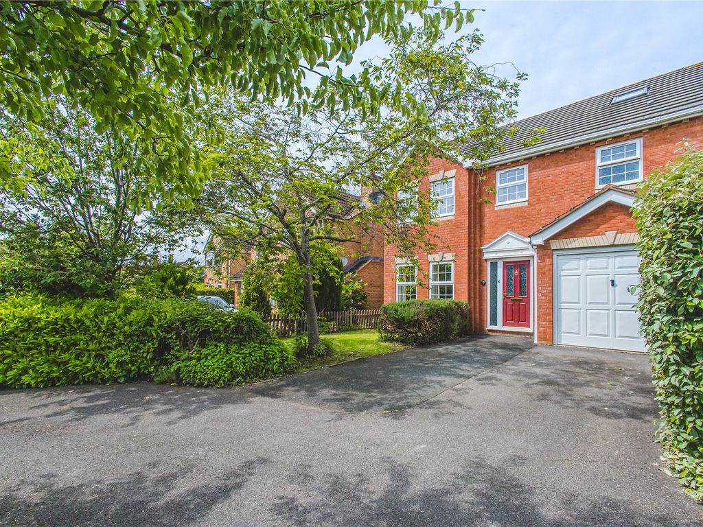 5 bed detached house for sale in Laughton Way, Abbey Meads, Swindon