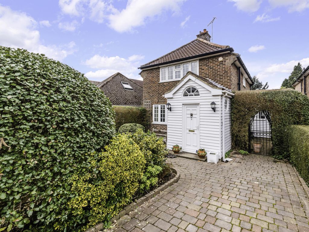 2 bed property for sale in Mill Lane, Merstham RH1 Zoopla