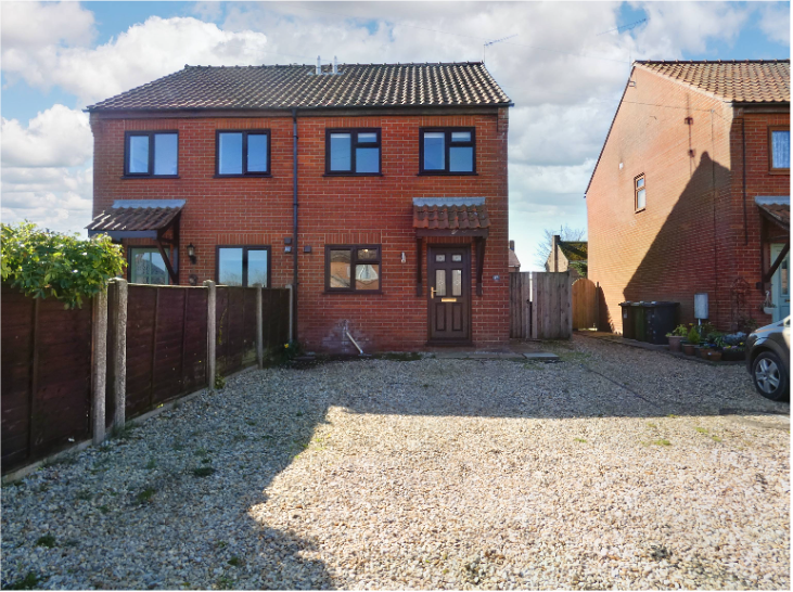 2 bed semidetached house to rent in Wellington Crescent, Fakenham NR21