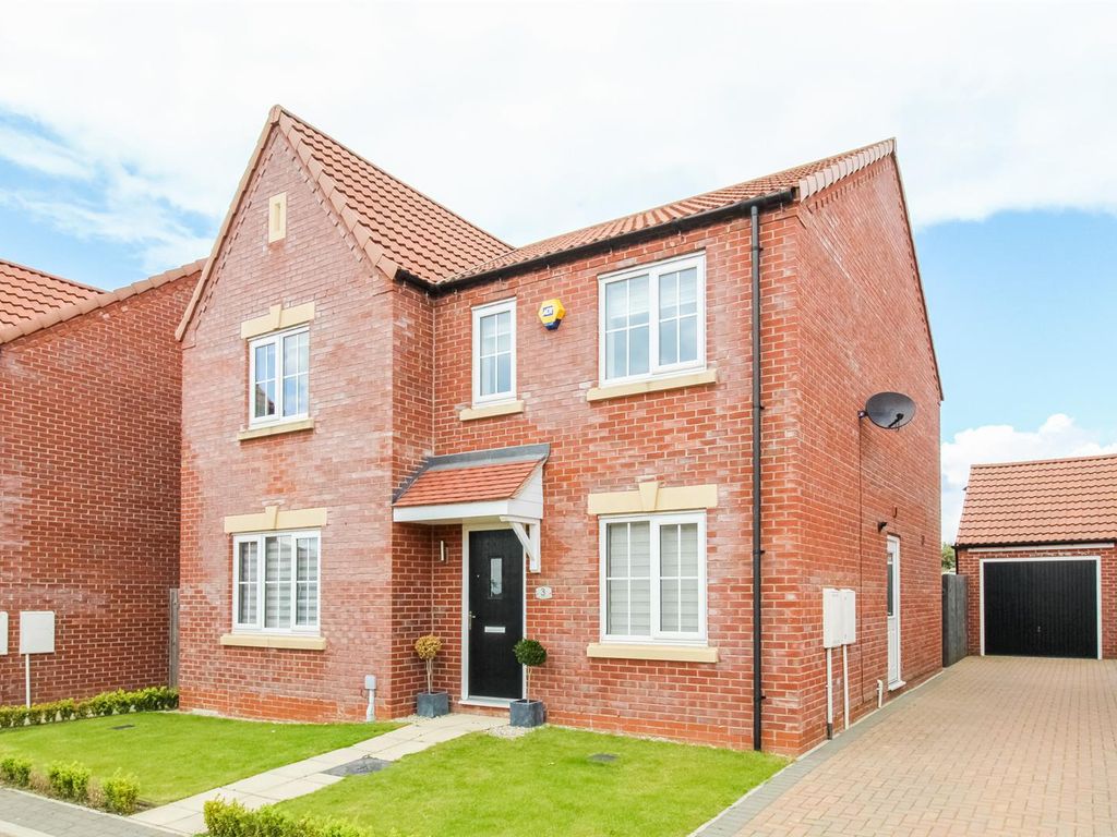 4 bed property for sale in Prince Albert Court, Wakefield WF1 Zoopla