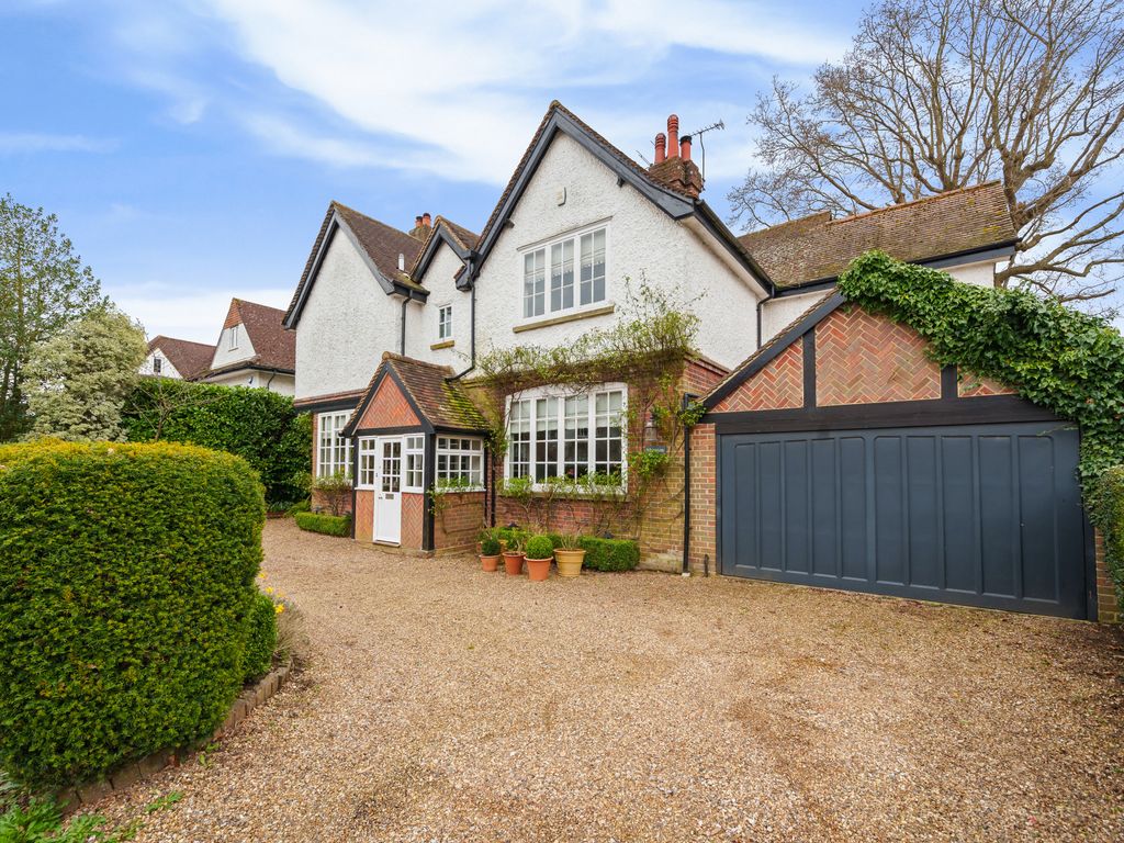 5 bed detached house for sale in Marsham Way, Gerrards Cross SL9, £