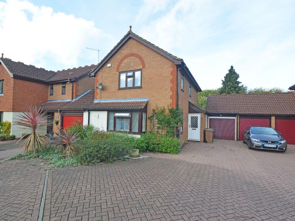 3 bed detached house for sale in Rothwell Way, Orton Longueville