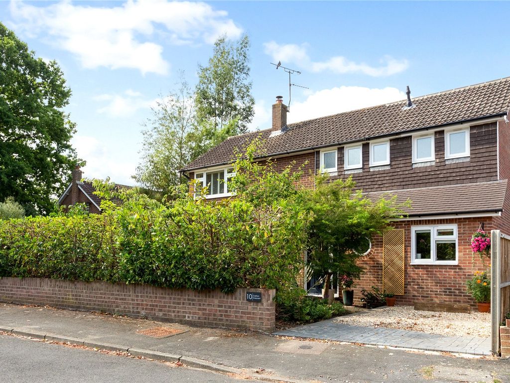 4 bed detached house for sale in Carlton Crescent, Church Crookham