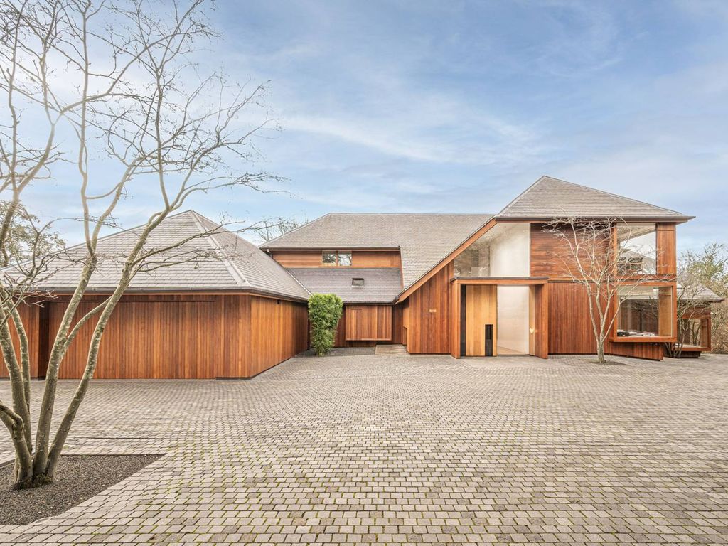 5 bed detached house for sale in Totteridge Village, Totteridge, London