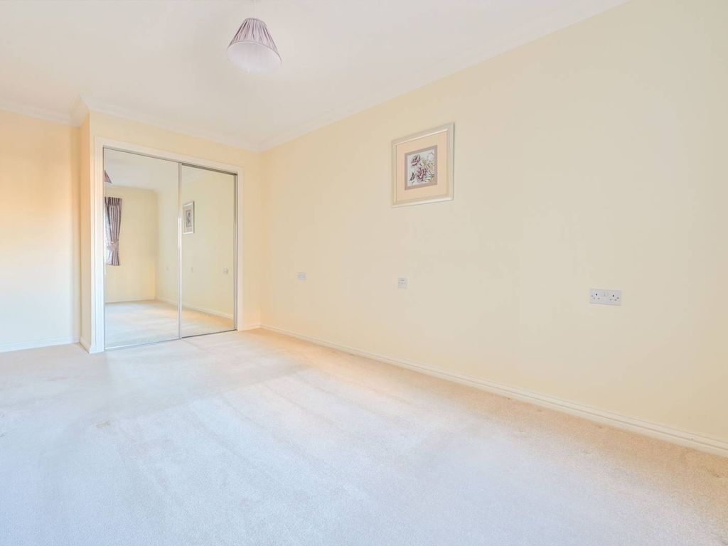 Beaufort Lodge, Grove Road, Woking GU21