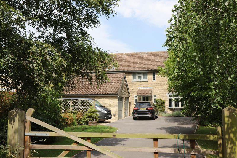 5 bed detached house for sale in Middle Lane, Kingston Seymour