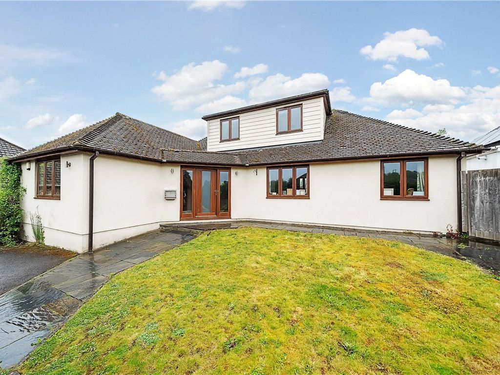 4 bed detached house for sale in Tudor Way, Kings Worthy, Winchester