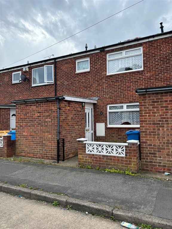 3 bed terraced house to rent in Ripley Close, Hull HU6, £695 pcm Zoopla