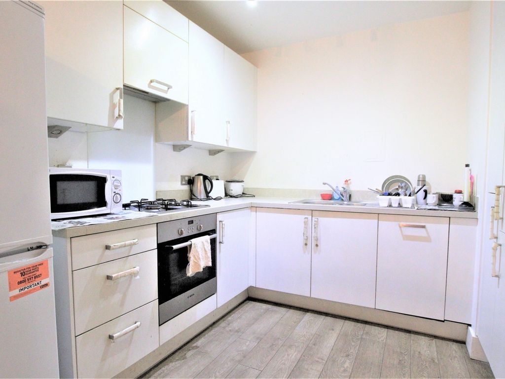 176 Harford Street, London E1