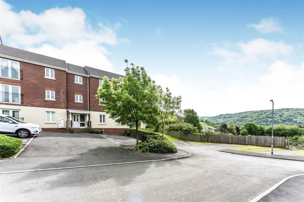 1 bed flat to rent in Geraint Jeremiah Close, Cwrt Penrhiwtyn, Neath