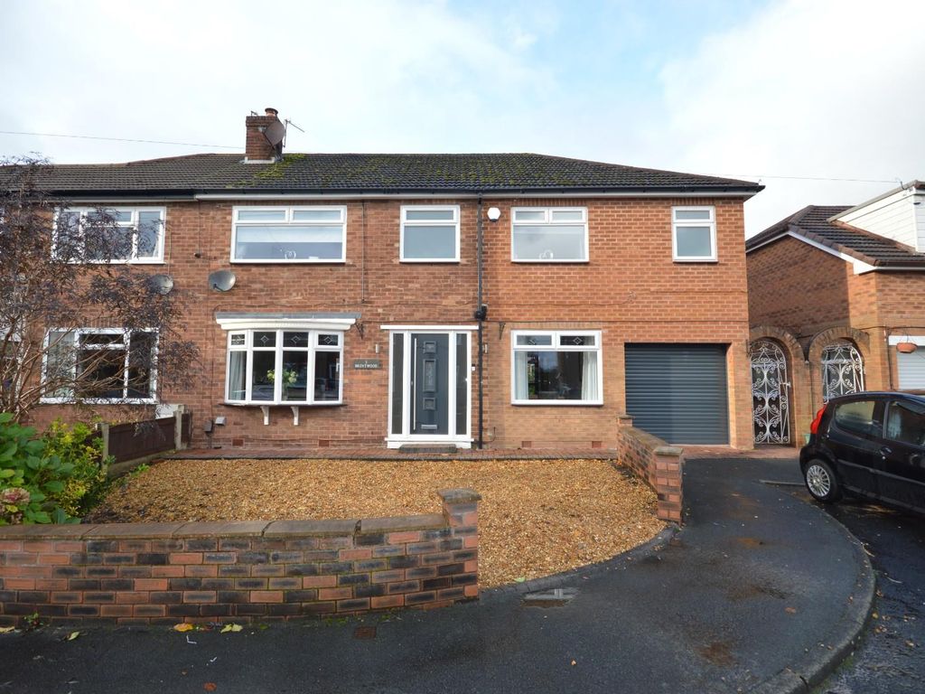 4 bed semidetached house for sale in Brentwood Avenue, Cadishead