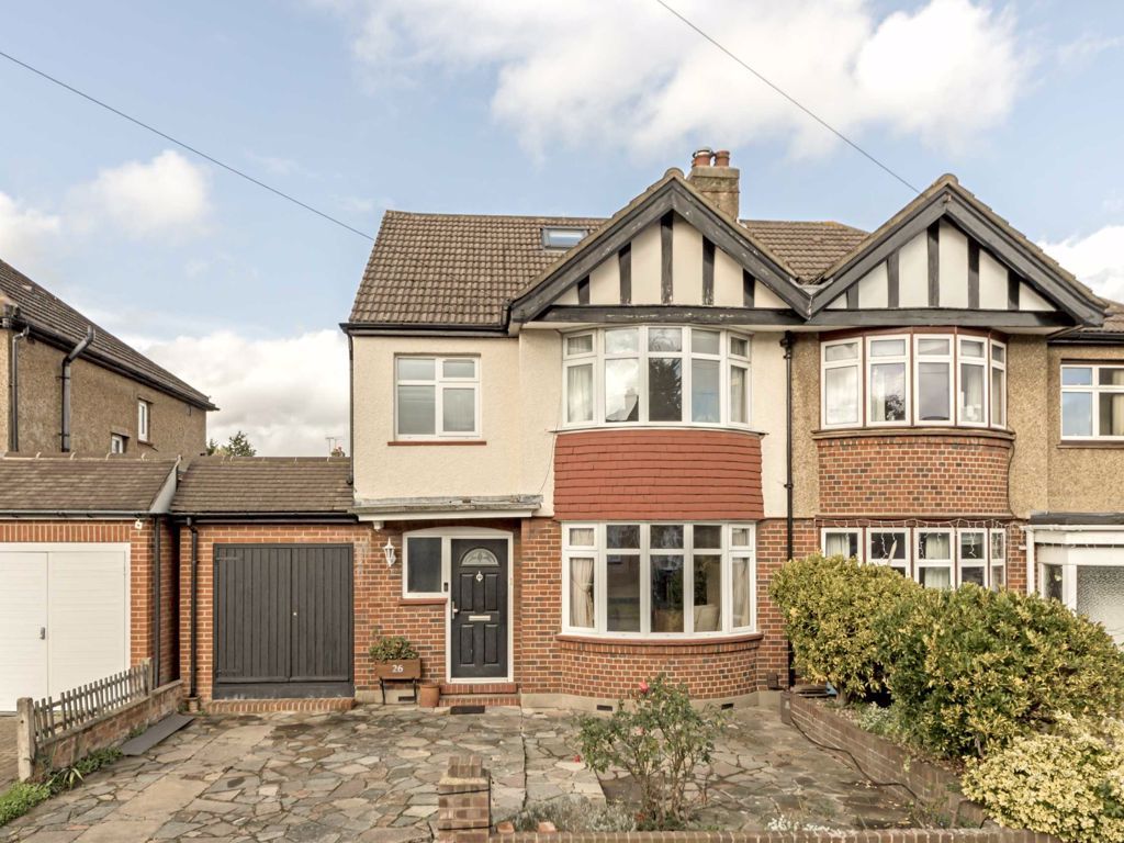 4 bed property for sale in Sandhurst Avenue, Berrylands, Surbiton KT5