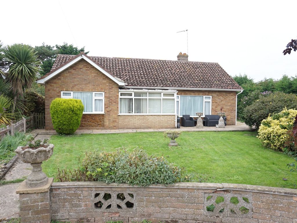 2 bed bungalow for sale in Estuary Bungalow, Estuary Road, King's Lynn