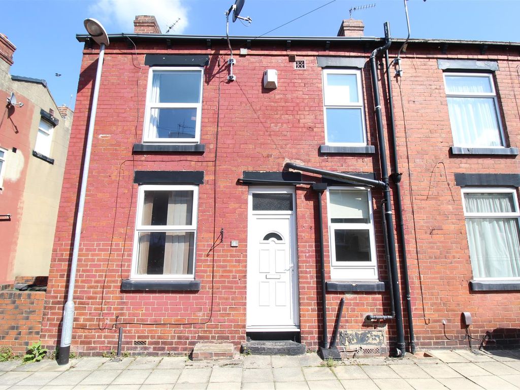 2 bed end terrace house to rent in Woodville Terrace, Horsforth, Leeds