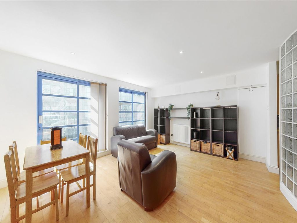 2 bed flat to rent in The Blue House, Calvin Street, Shoreditch E1, £