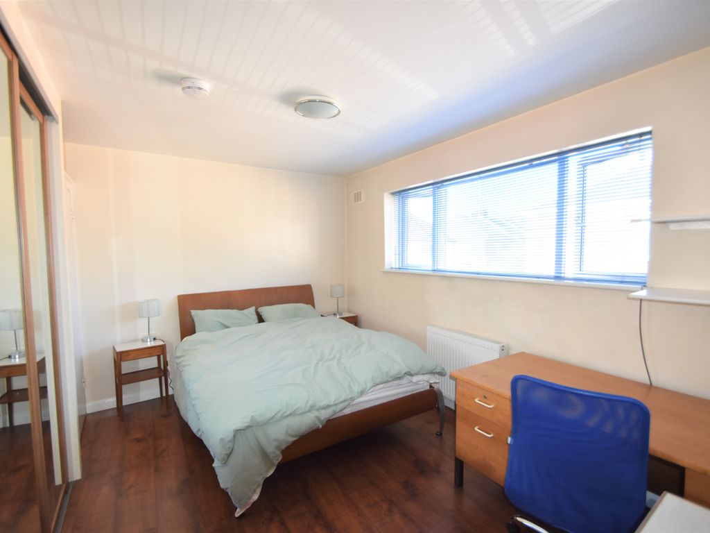 1 bed terraced house to rent in Bath Road, Southsea PO4 Zoopla