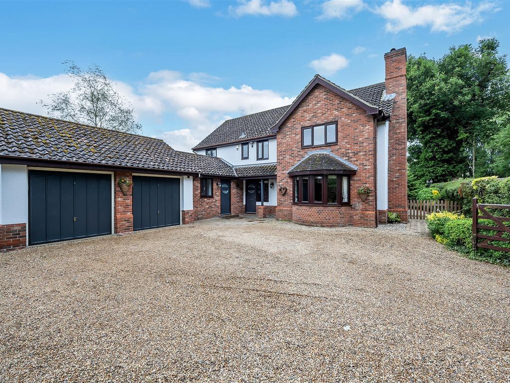 4 bed detached house for sale in Chapel Road, Hinderclay, Diss IP22