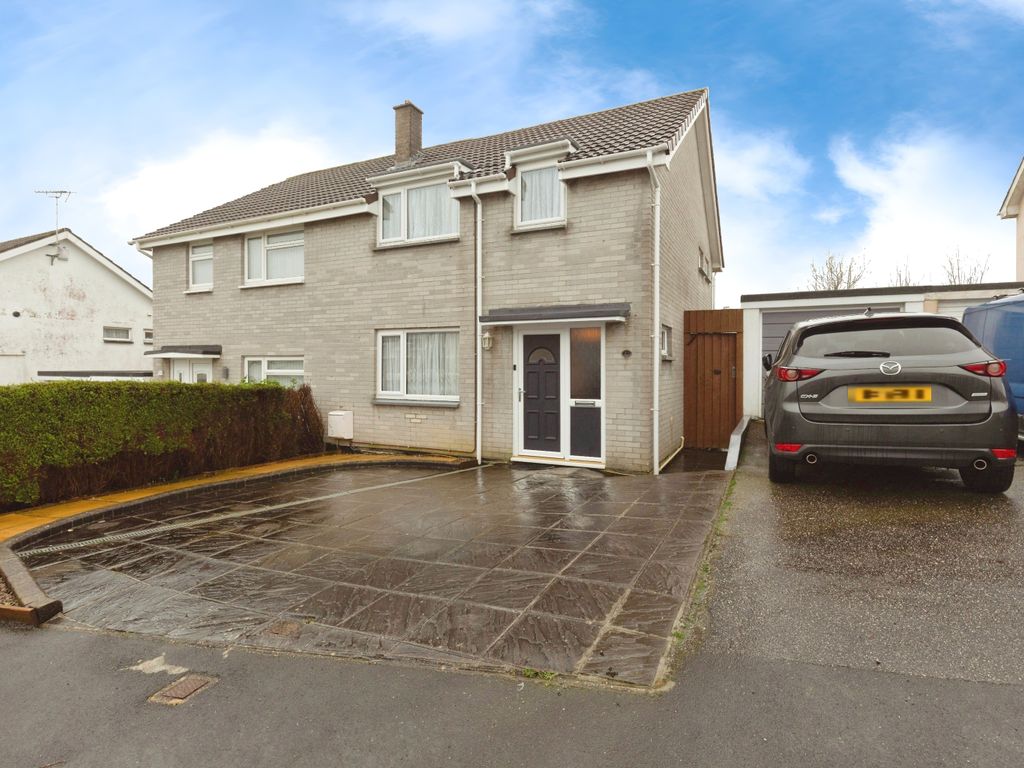 3 bed semidetached house for sale in Brookside, St. Austell, Cornwall