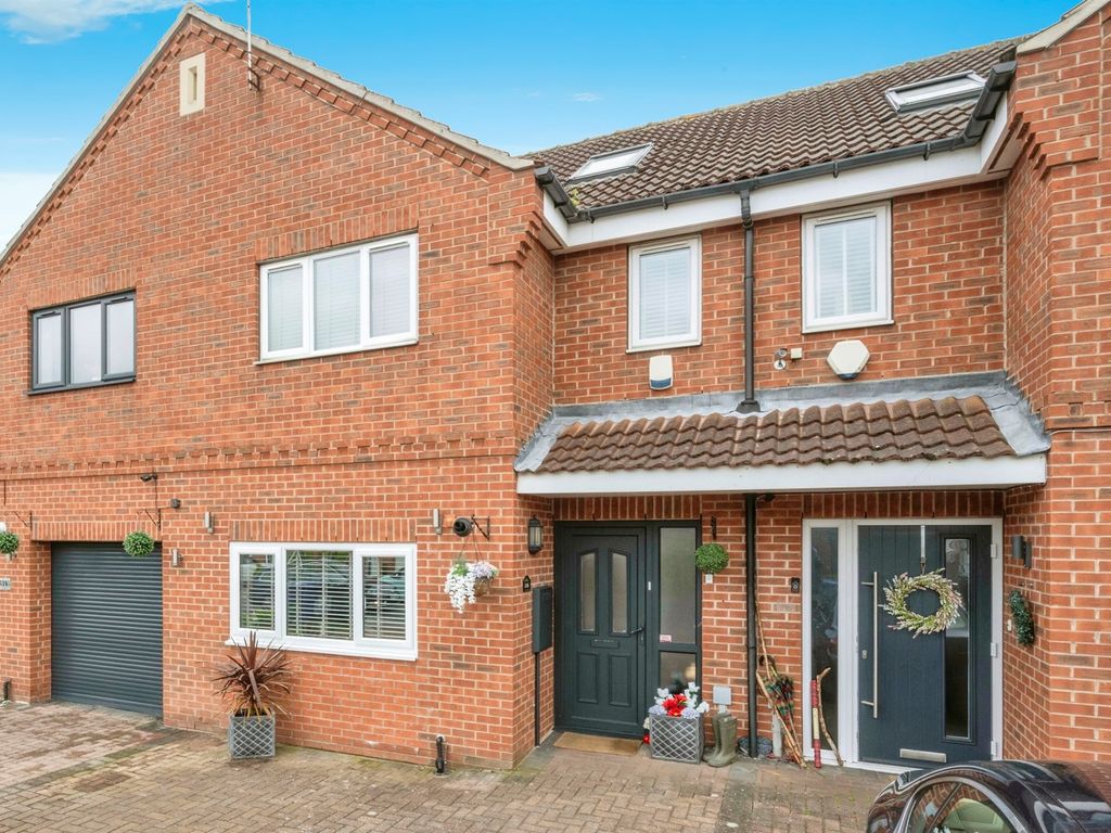 4 bed terraced house for sale in Westerdale Road, Scawsby, Doncaster DN5, £225,000 Zoopla