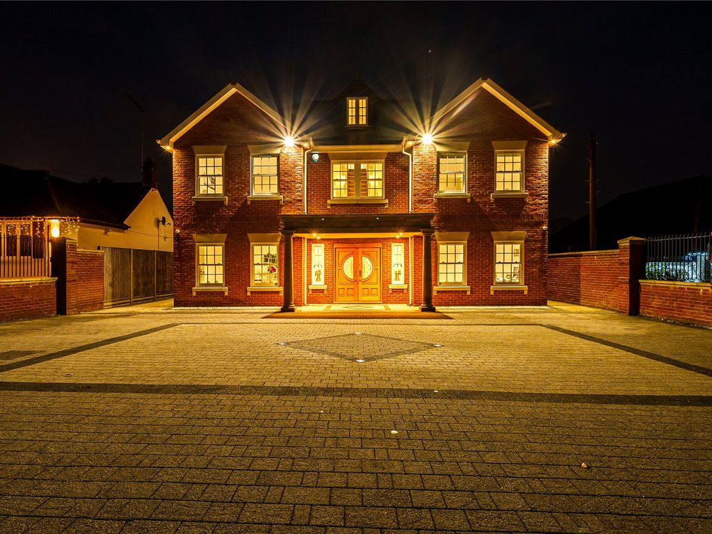 5 bed detached house for sale in Marlings Park Avenue, Chislehurst BR7