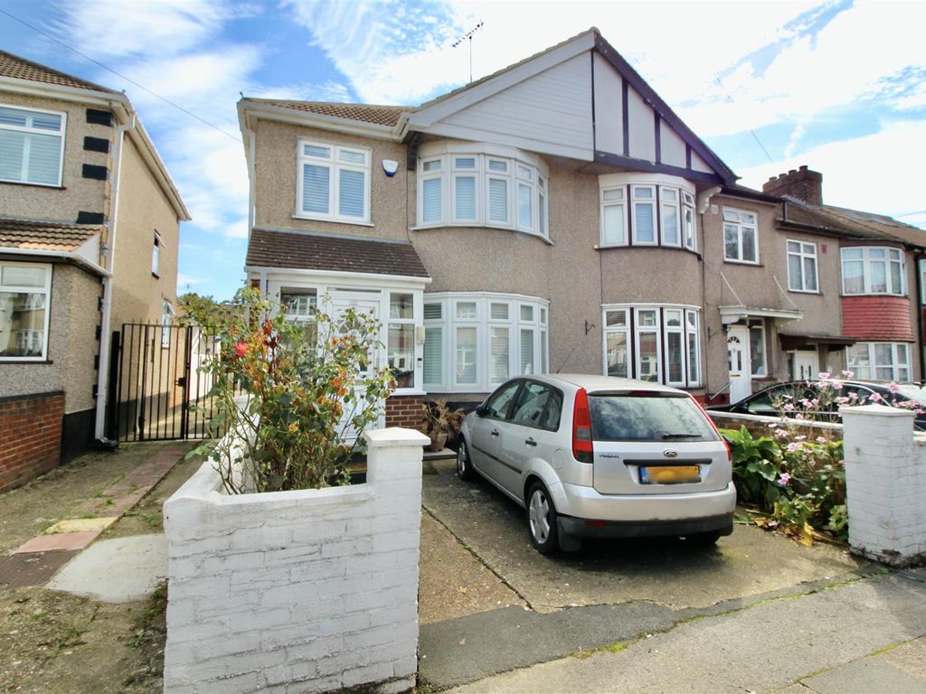 3 bed end terrace house for sale in Rosecroft Road, Southall UB1 Zoopla