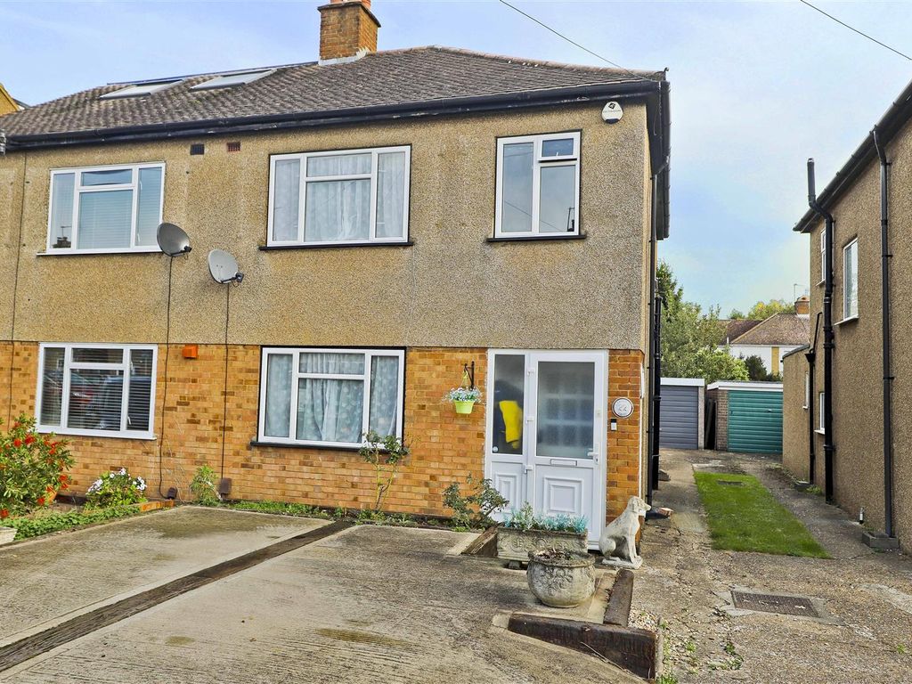 3 bed semidetached house for sale in Lawrence Drive, Ickenham UB10