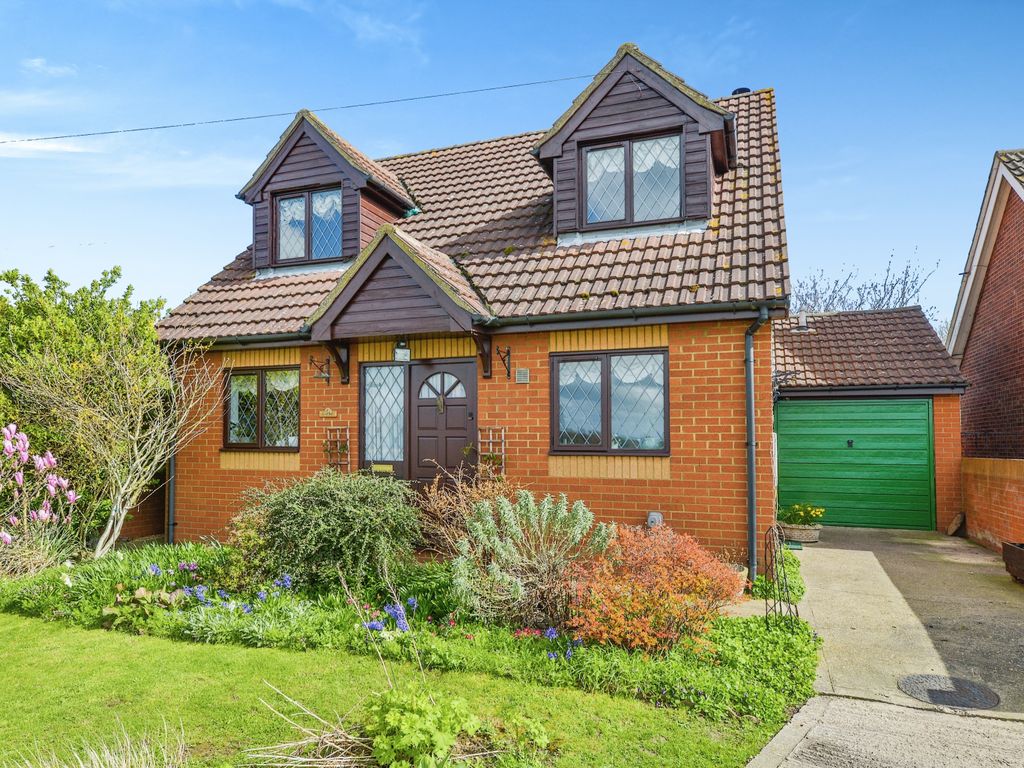 2 bed detached house for sale in Church Street, Tempsford, Sandy