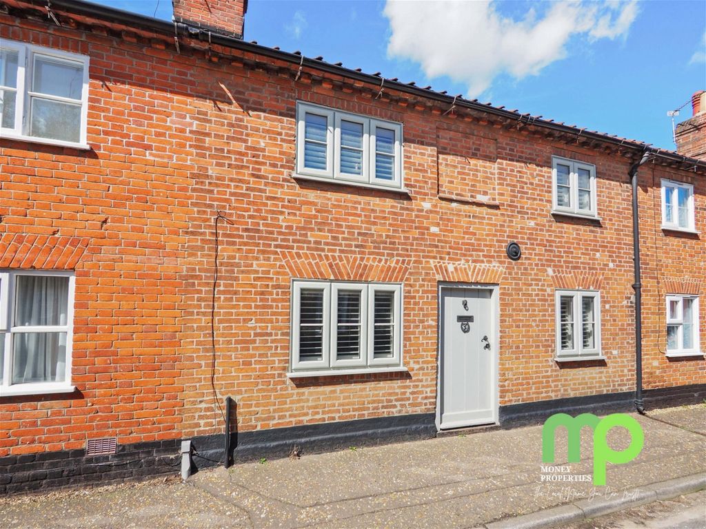 2 bed terraced house for sale in White Horse Street, Wymondham NR18