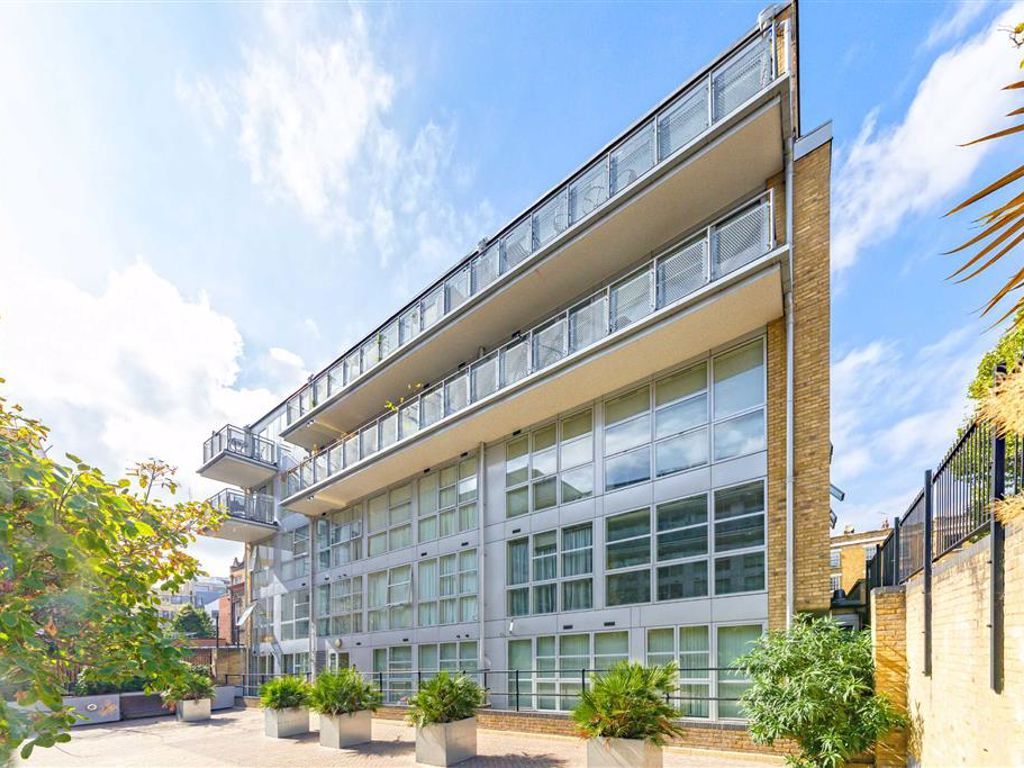 Isaac Way, London SE1  