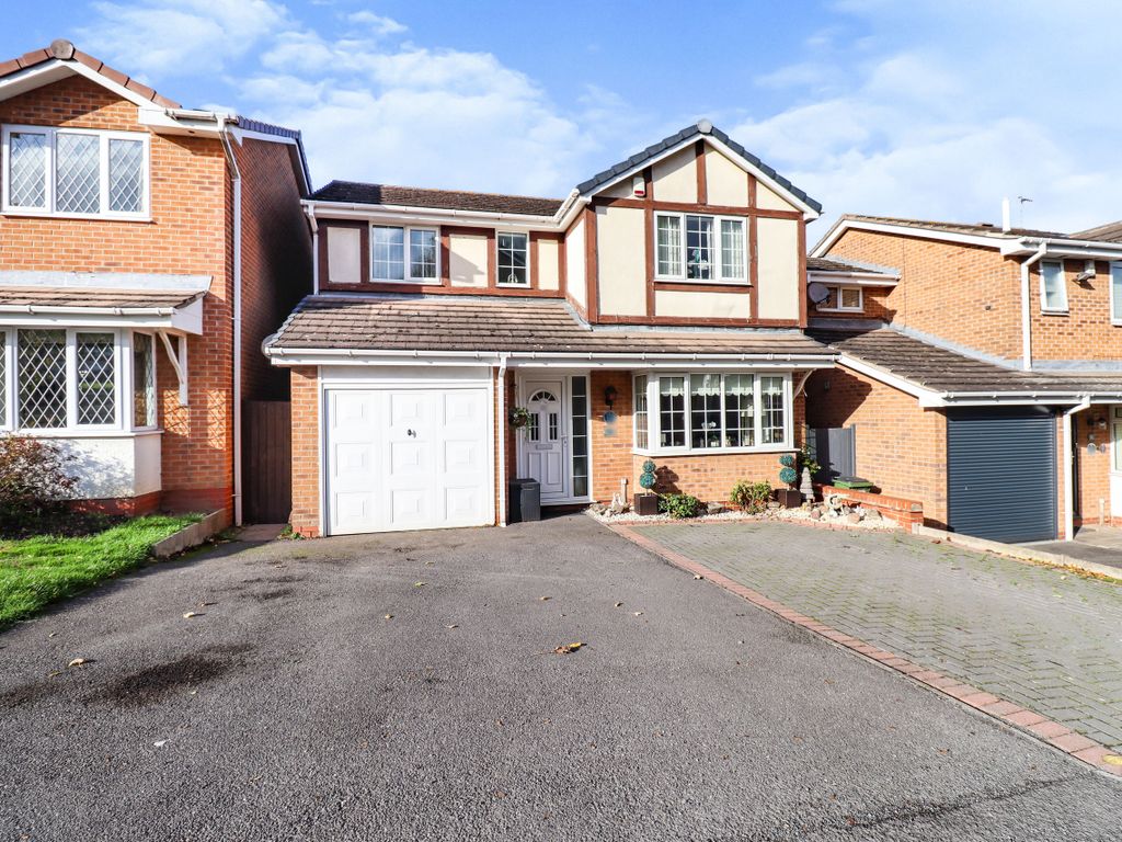 4 bed detached house for sale in Barley Close, Glenfield, Leicester