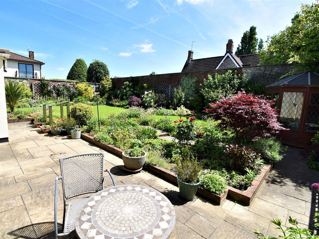 5 bed semidetached bungalow for sale in St. Margarets Drive, Henleaze