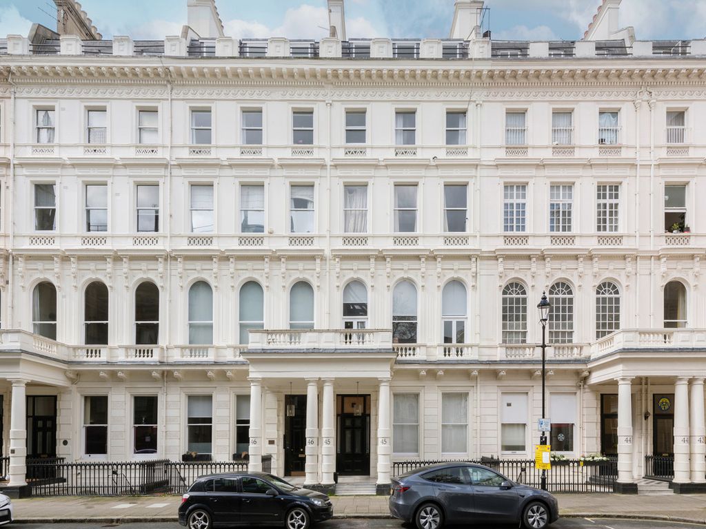 2 bed flat for sale in Lancaster Gate, London W2, £1,600,000 Zoopla