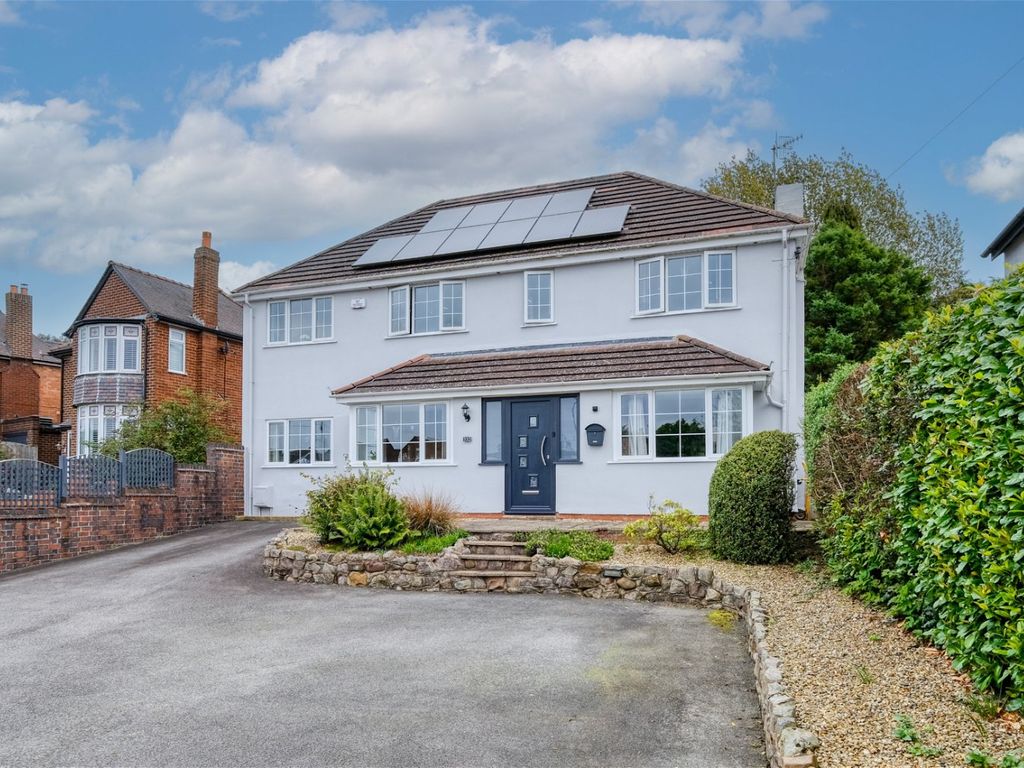 5 bed detached house for sale in Birmingham Road, Marlbrook, Bromsgrove