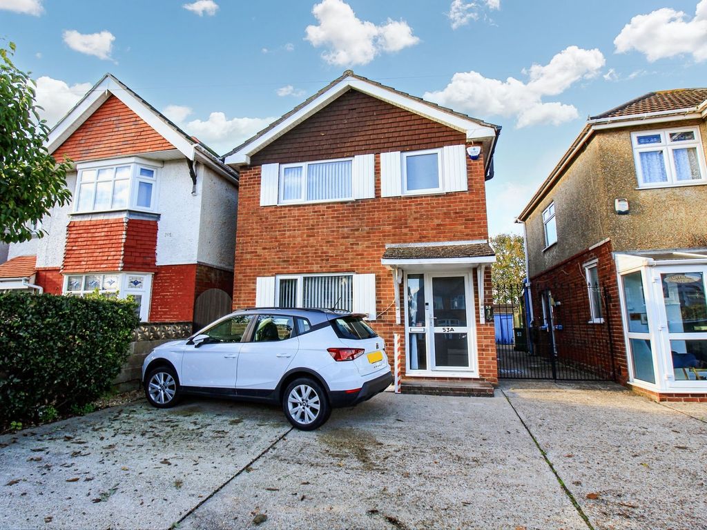 3 bed detached house for sale in Peartree Avenue, Bitterne SO19, £