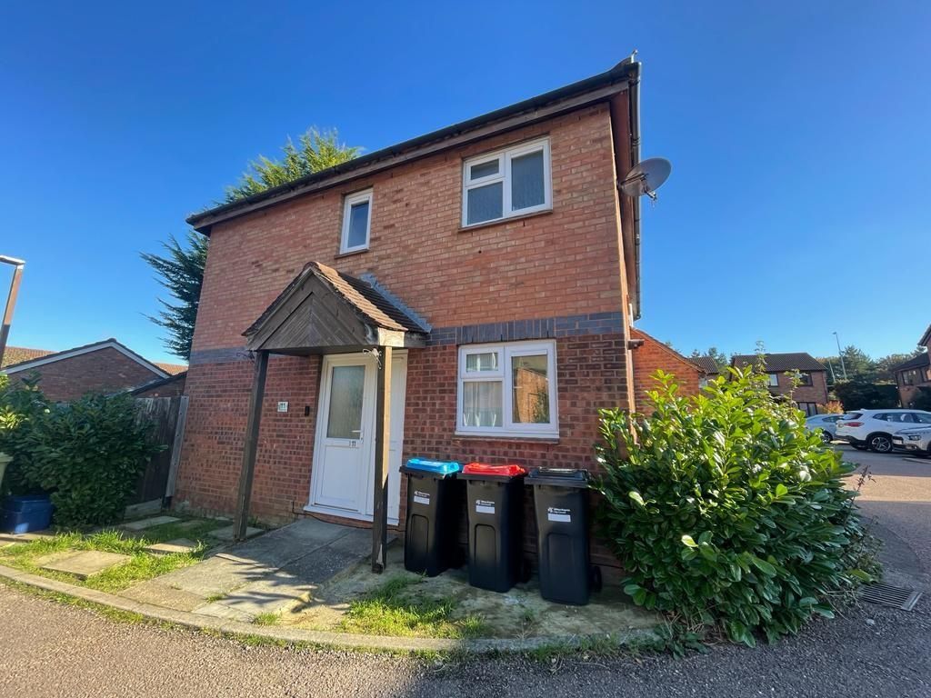 2 bed end terrace house to rent in Bingham Close, Emerson Valley