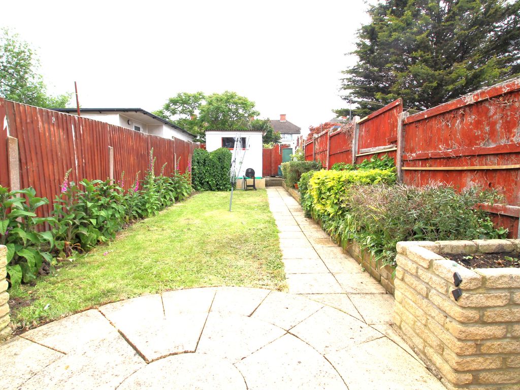 3 bed terraced house for sale in Oval Road North, Dagenham RM10 Zoopla