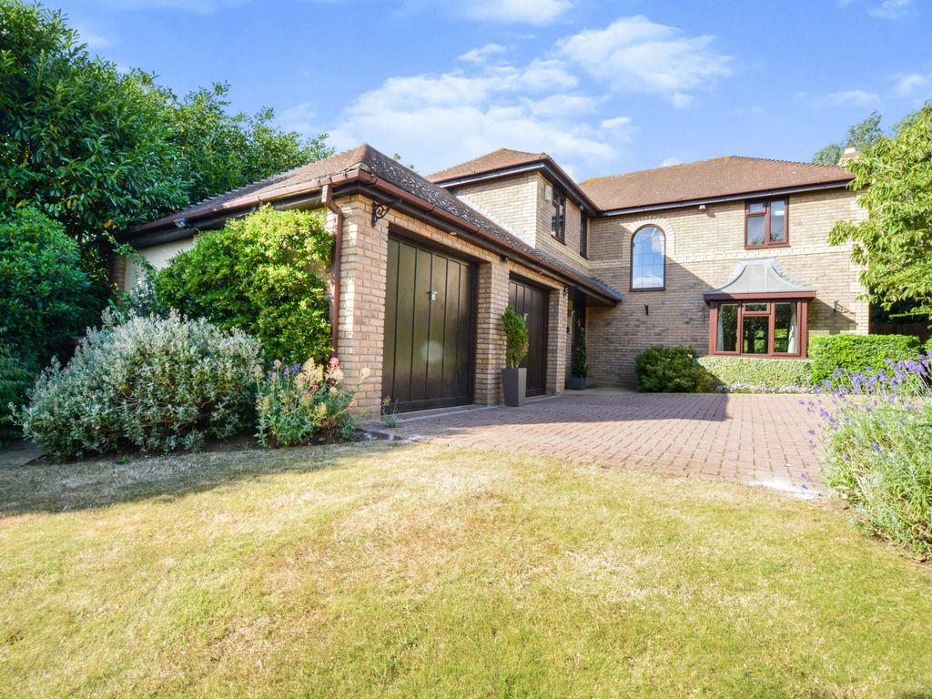 Oakmont Close, Northampton NN4  