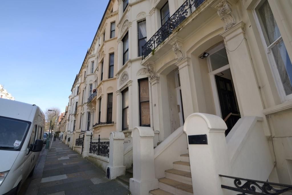 1 bed flat to rent in Cambridge Road, Hove BN3 Zoopla