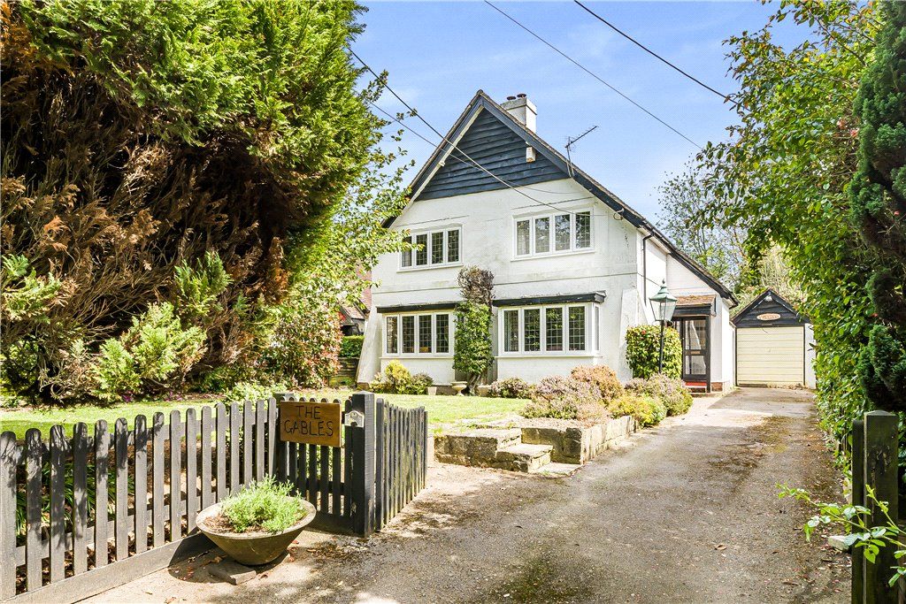 3 bed detached house for sale in Romsey Road, Nursling, Southampton